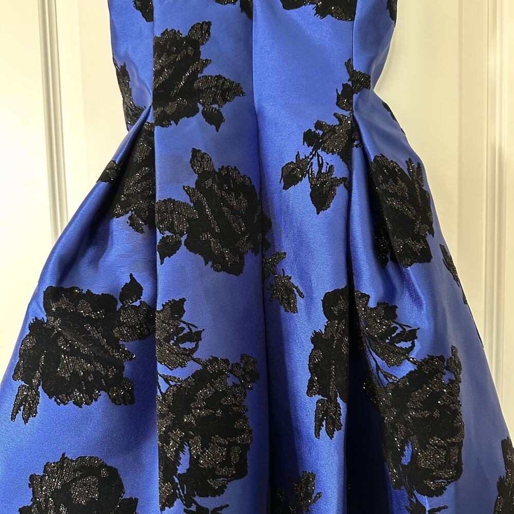 Jump Apparel by Wendye Chaitin Cocktail Prom Royal Blue Flower Appliques SZ 9/10